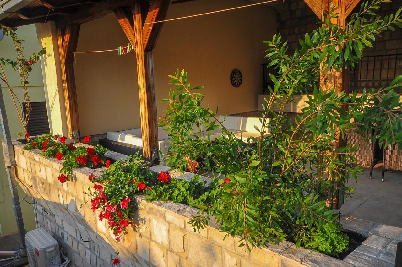 Апартаменты Apartmani Melina Добра-Вода