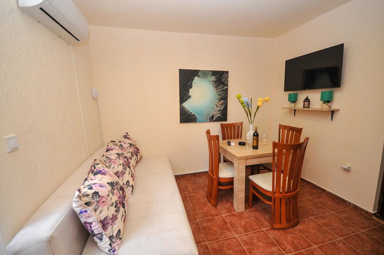 Апартаменты Apartmani Melina Добра-Вода