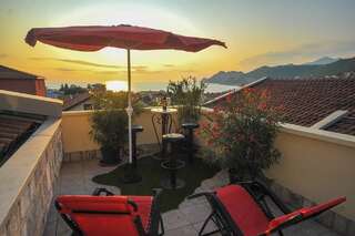 Апартаменты Apartmani Melina Добра-Вода-2