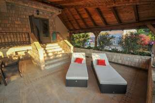 Апартаменты Apartmani Melina Добра-Вода Апартаменты с террасой-12