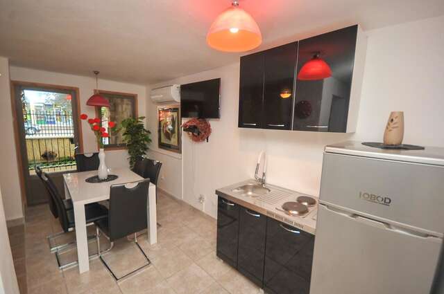 Апартаменты Apartmani Melina Добра-Вода-45